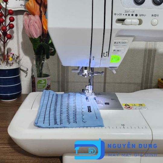 Máy may Nhật Máy may gia đình đời mới  SINGER CURIO PIA SF 190